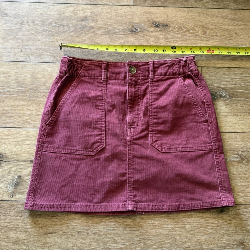 American Eagle Burgundy Corduroy Mini Skirt size 2
